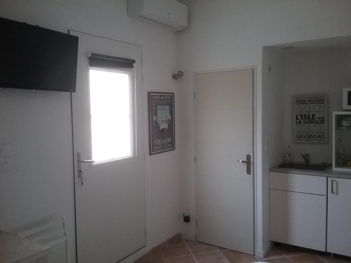 איל-סור-לה-סורג Une Chambre En Ville מראה חיצוני תמונה
